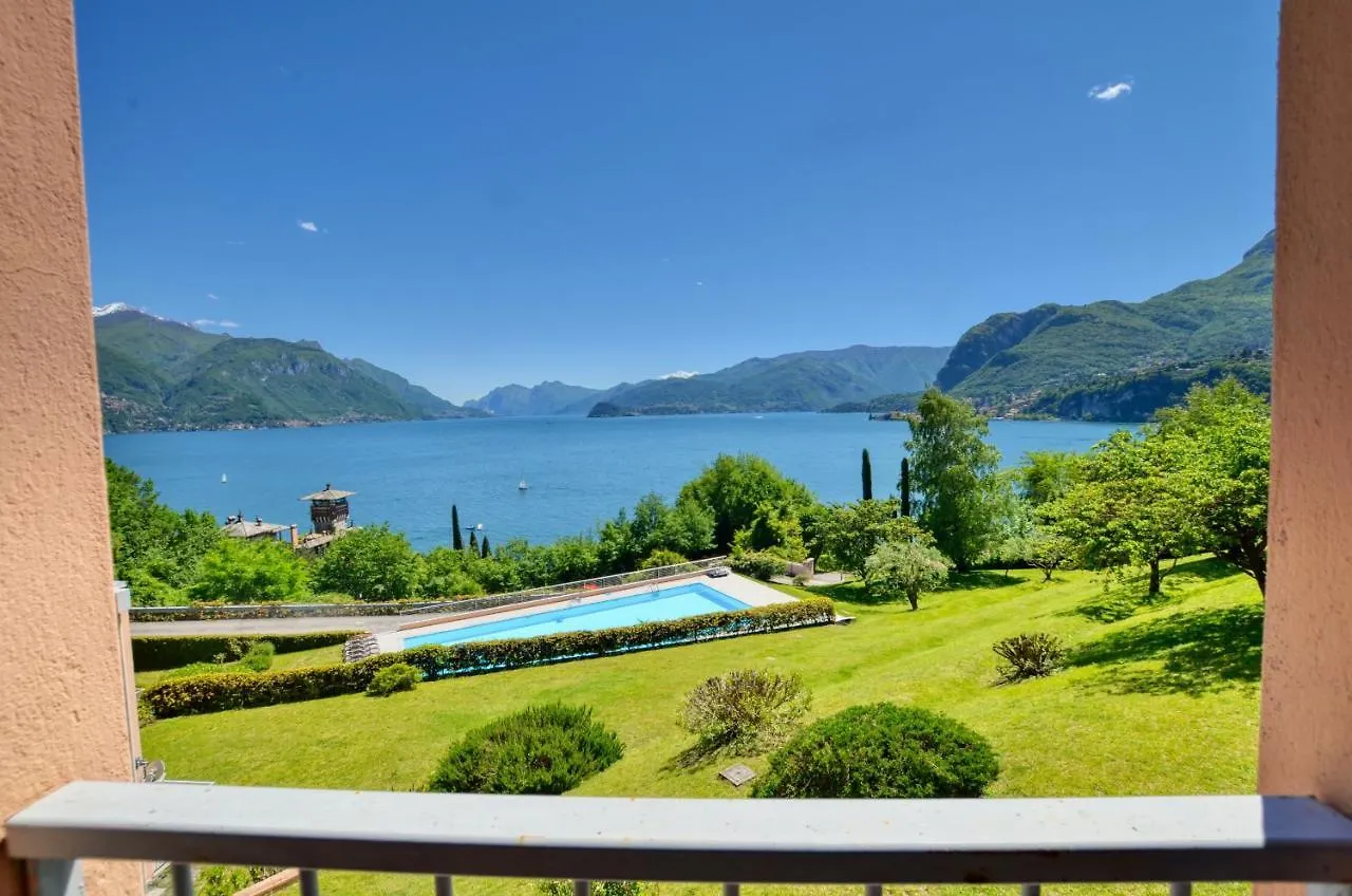 2-Bedroom Lakeview Apartment Bella Gaeta San Siro  Italia