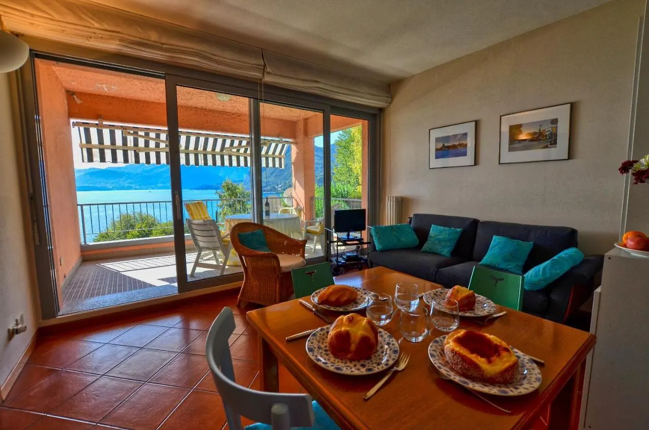 2-Bedroom Lakeview Apartment Bella Gaeta San Siro  San Siro (Lombardy)